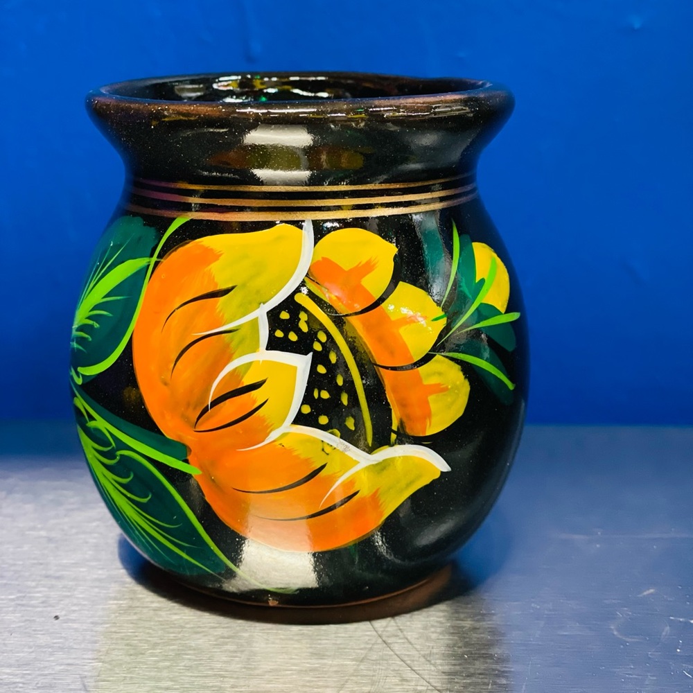 Beautiful caffe mugs Mexican Hand-Painted Clay Pottery Mug
